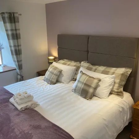 Meikle Aucheoch Holiday Cottage, Plus Hot Tub, Near Maud, In The Heart Of Aberdeenshire Peterhead Exterior photo