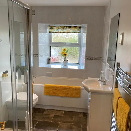 Meikle Aucheoch Holiday Cottage, Plus Hot Tub, Near Maud, In The Heart Of Aberdeenshire Peterhead Exterior photo