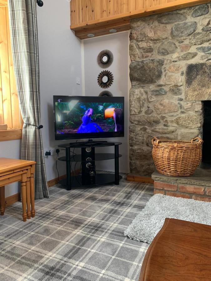 Meikle Aucheoch Cottage, Hot Tub, Near Maud, In The Heart Of Aberdeenshire Holiday home