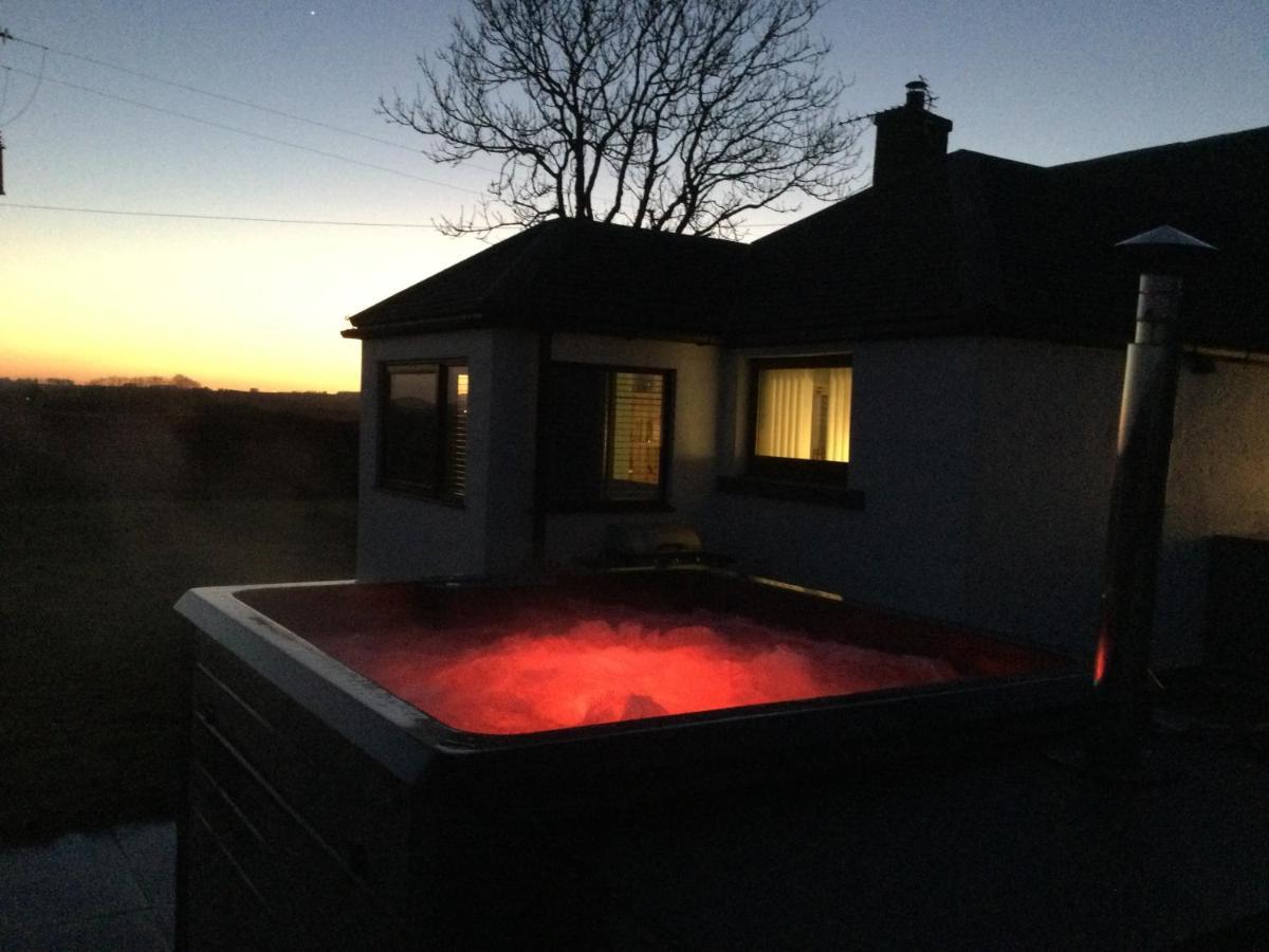 Meikle Aucheoch Cottage, Hot Tub, Near Maud, In The Heart Of Aberdeenshire